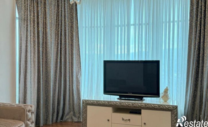 3-комн квартира пр-кт Кулиева, 3,  д. 3