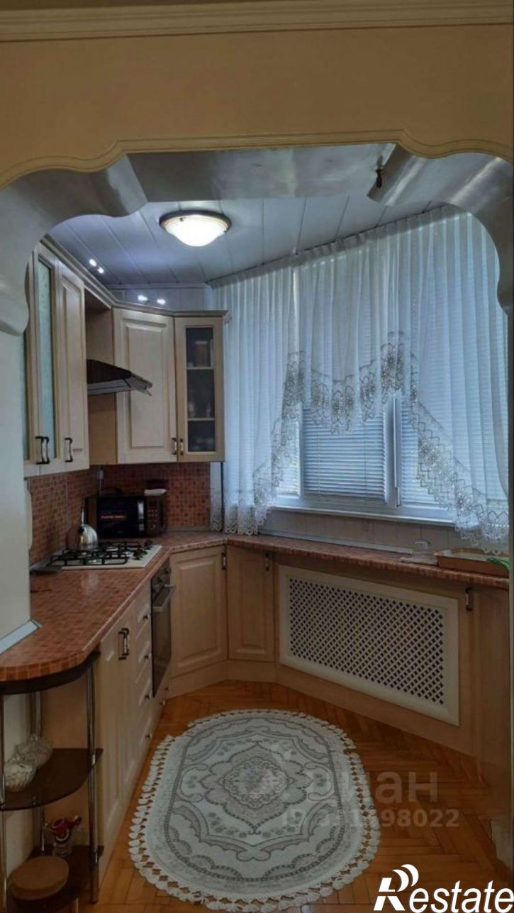 3-комн квартира ул Атажукина, 8,  д. 8