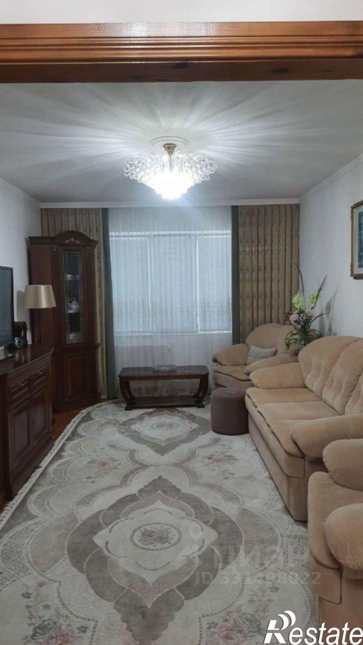 3-комн квартира ул Атажукина, 8,  д. 8