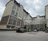 3-комн, 109кв м, этаж 1/10 ул Тлостанова, 28б