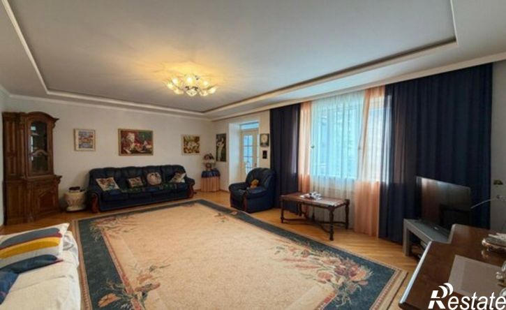 3-комн квартира ул Тарчокова, 19,  д. 19
