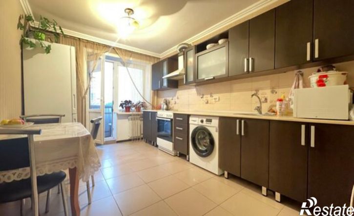 3-комн квартира ул Кирова, 331/13,  д. 331/13