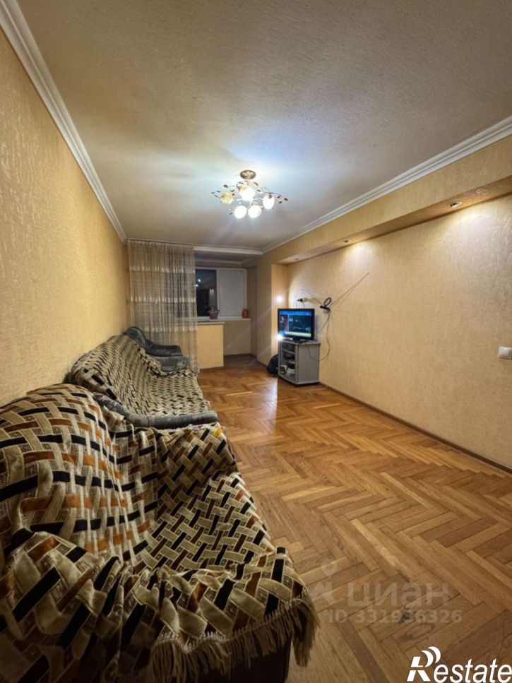 2-комн квартира пр-кт Шогенцукова, 42,  д. 42