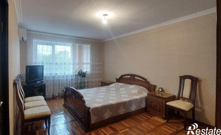 1-комн квартира ул Киримова, 140,  д. 140