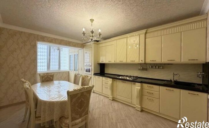 3-комн квартира ул Байсултанова, 35,  д. 35