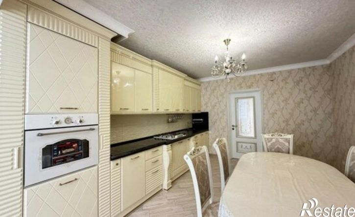 3-комн квартира ул Байсултанова, 35,  д. 35