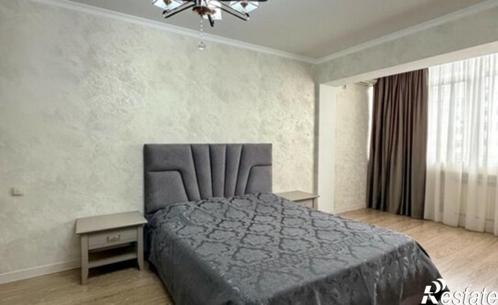 1-комн квартира ул Байсултанова, 35В,  д. 35В