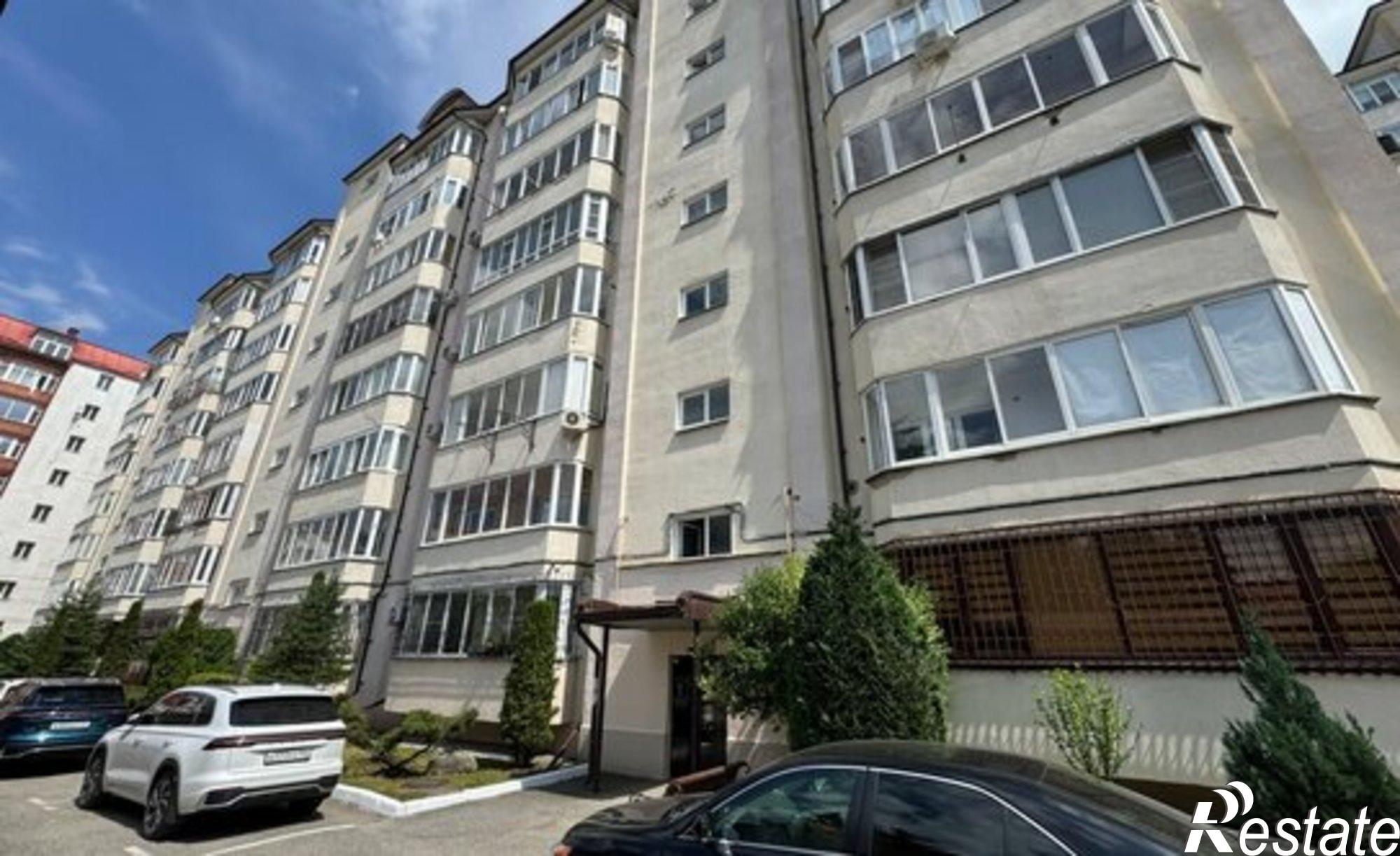 Купить квартиру за 15 000 000 рублей на ул Хуранова, 5А