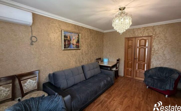 2-комн квартира ул Отарова, 240,  д. 240