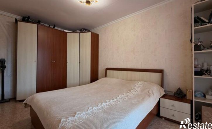 2-комн квартира ул Отарова, 240,  д. 240