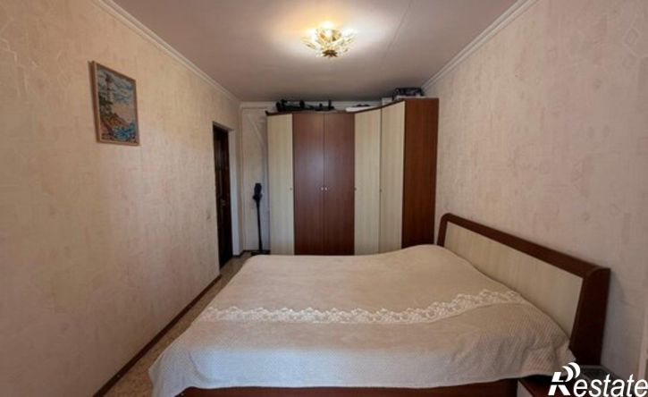 2-комн квартира ул Отарова, 240,  д. 240