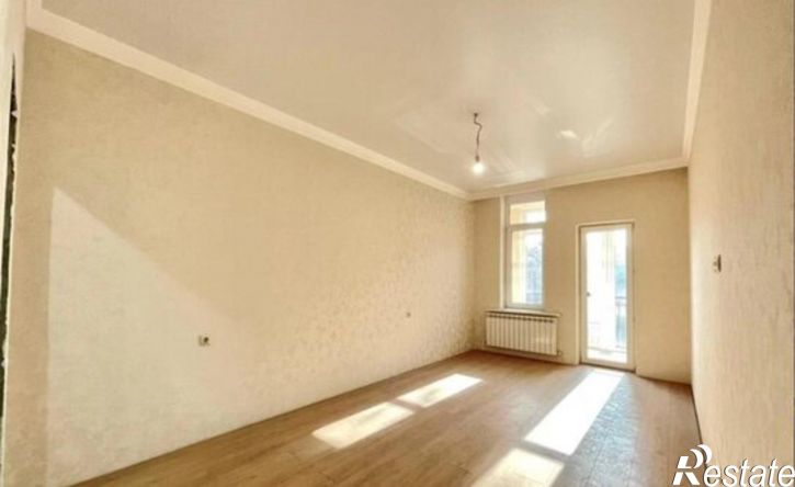 4-комн квартира ул Революционная, 28,  д. 28