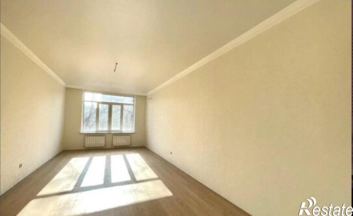 4-комн квартира ул Революционная, 28,  д. 28