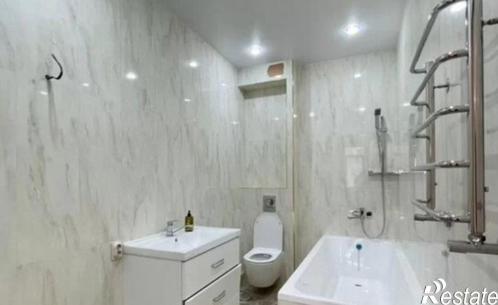 4-комн квартира ул Революционная, 28,  д. 28