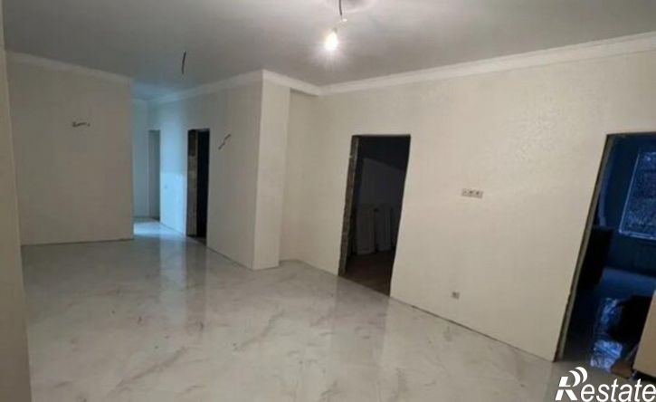 4-комн квартира ул Революционная, 28,  д. 28