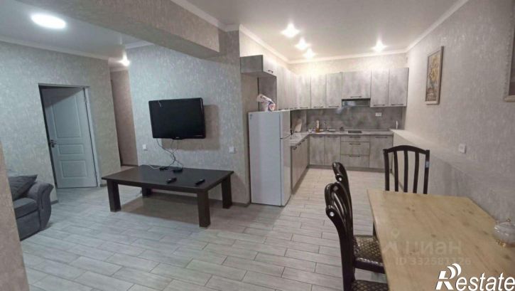 2-комн квартира ул Толстого, 180,  д. 180