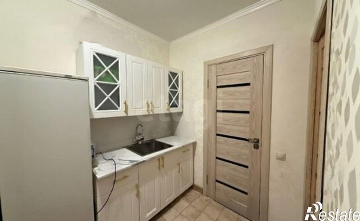 2-комн квартира ул Толстого, 180,  д. 180