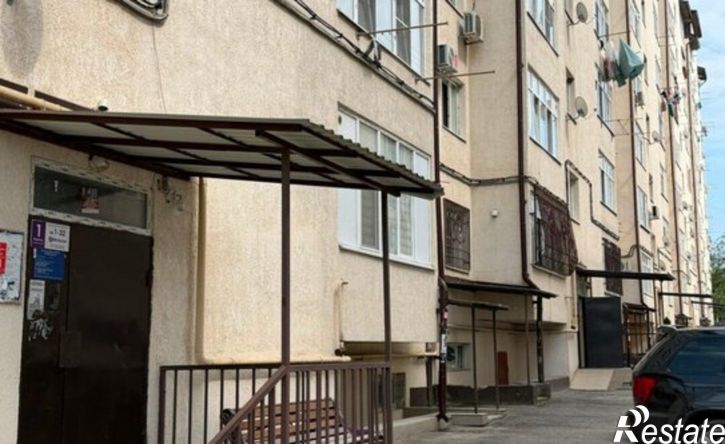 4-комн квартира ул Байсултанова, 35В,  д. 35В