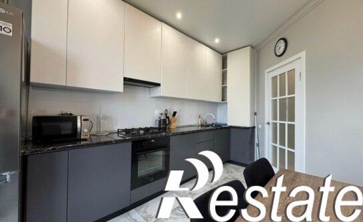 2-комн квартира улица Кирова - улица Тлостанова, 32,  д. 32