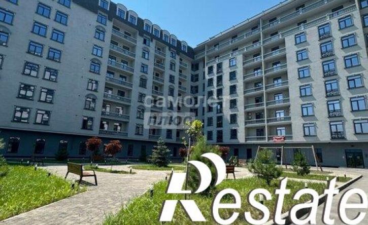 3-комн квартира улица Биттирова, 123,  д. 123