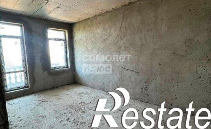 3-комн квартира улица Биттирова, 123,  д. 123