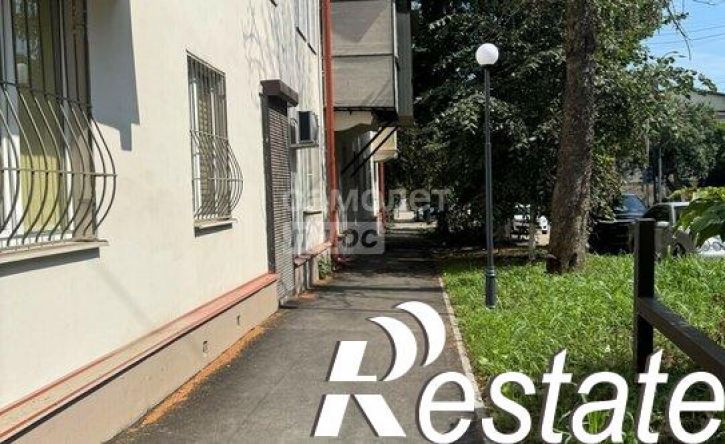 2-комн квартира улица Биттирова, 123,  д. 123