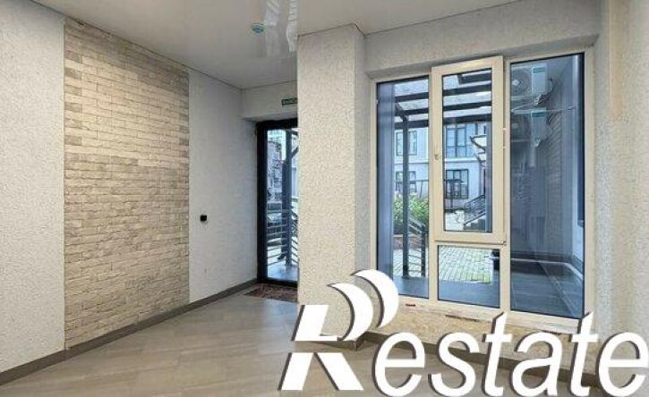 2-комн квартира улица Кирова - улица Тлостанова, 32,  д. 32