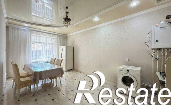 3-комн квартира улица Толстого, 180Б,  д. 180Б