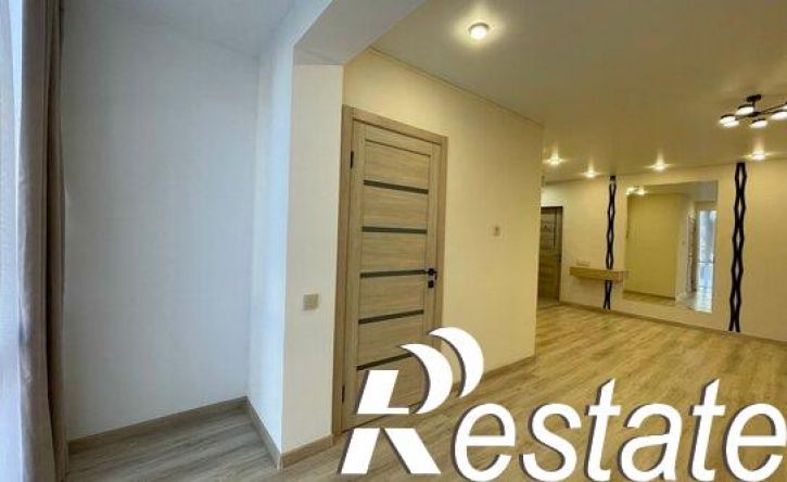 2-комн квартира улица Коллонтай, 10,  д. 10