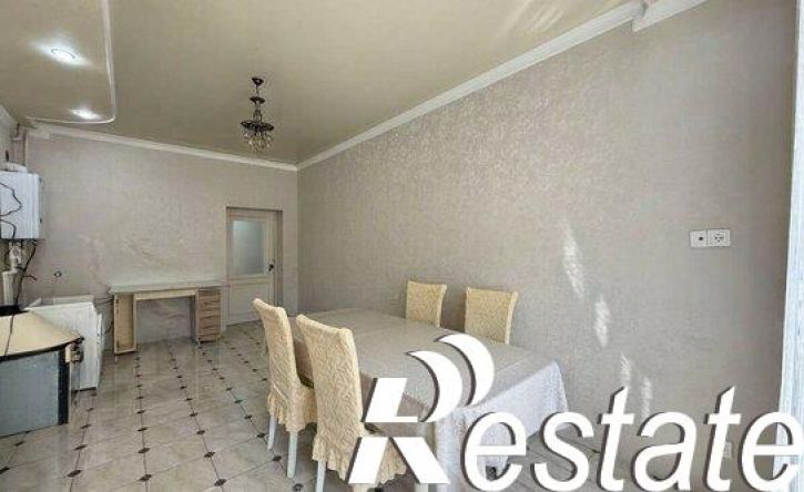3-комн квартира улица Толстого, 180Б,  д. 180Б