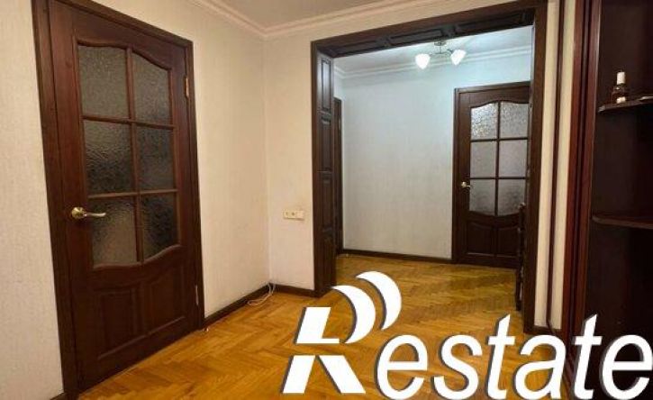 4-комн квартира проспект Кулиева, 17,  д. 17