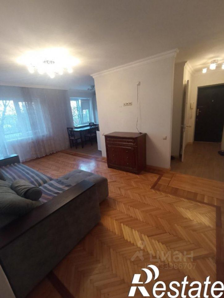3-комн квартира улица Байсултанова, 8,  д. 8