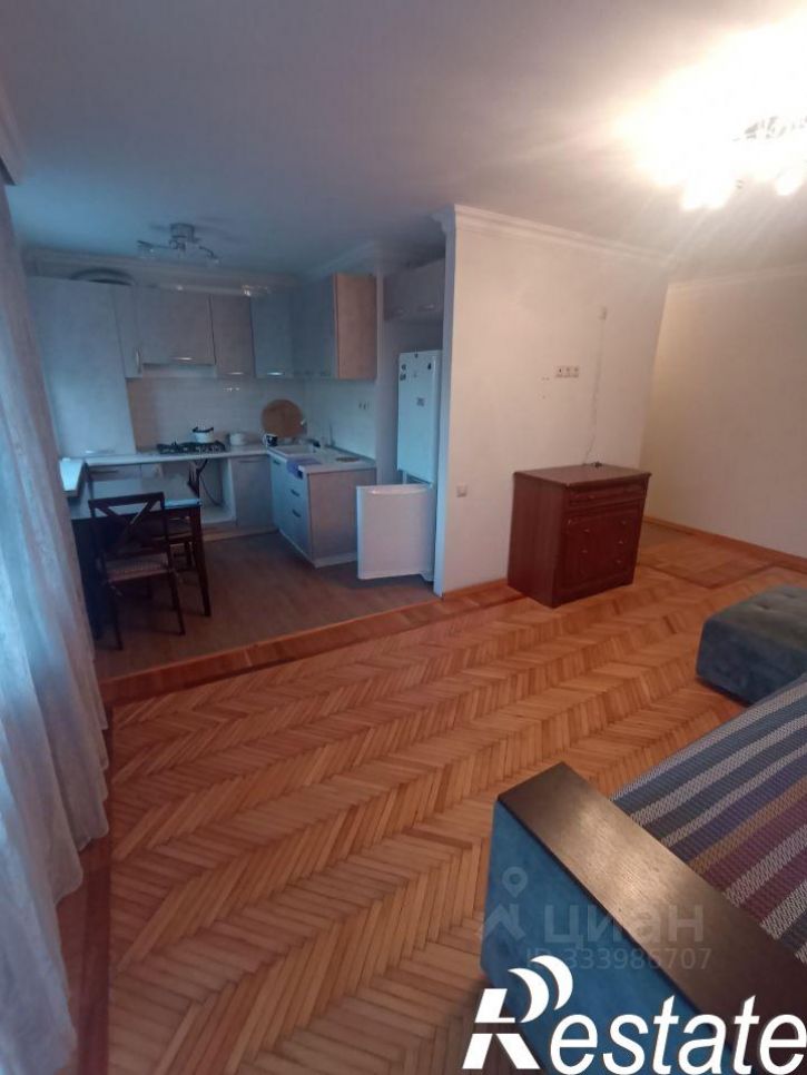 3-комн квартира улица Байсултанова, 8,  д. 8