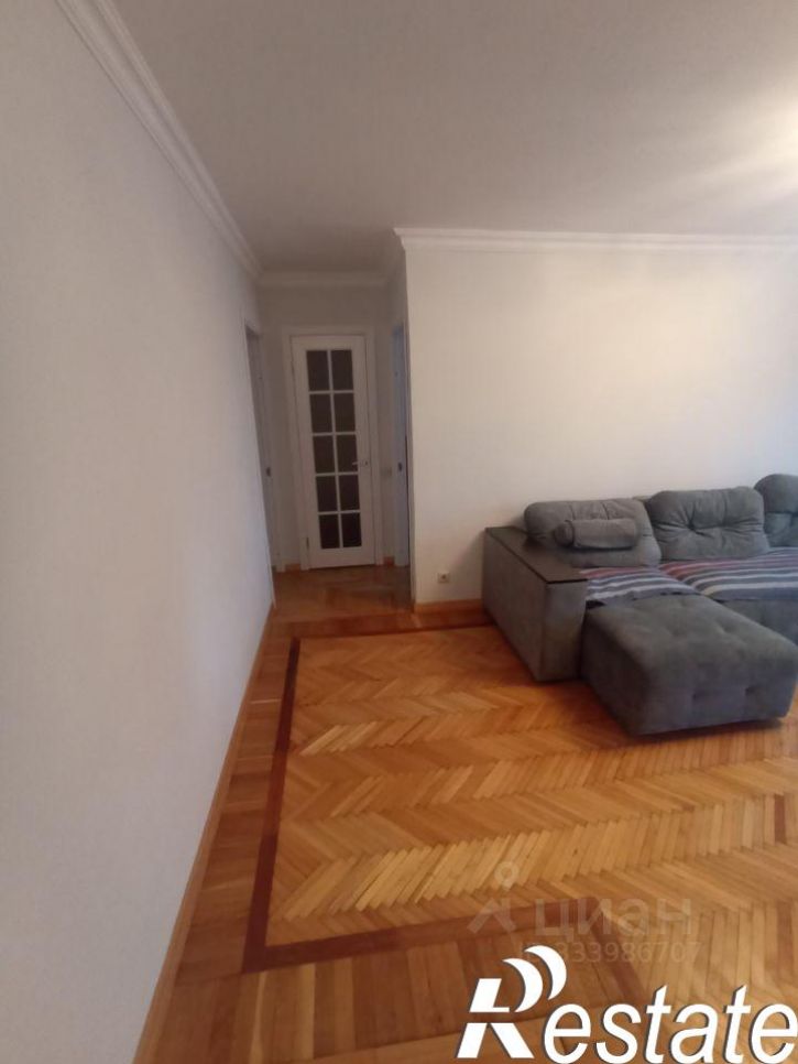 3-комн квартира улица Байсултанова, 8,  д. 8