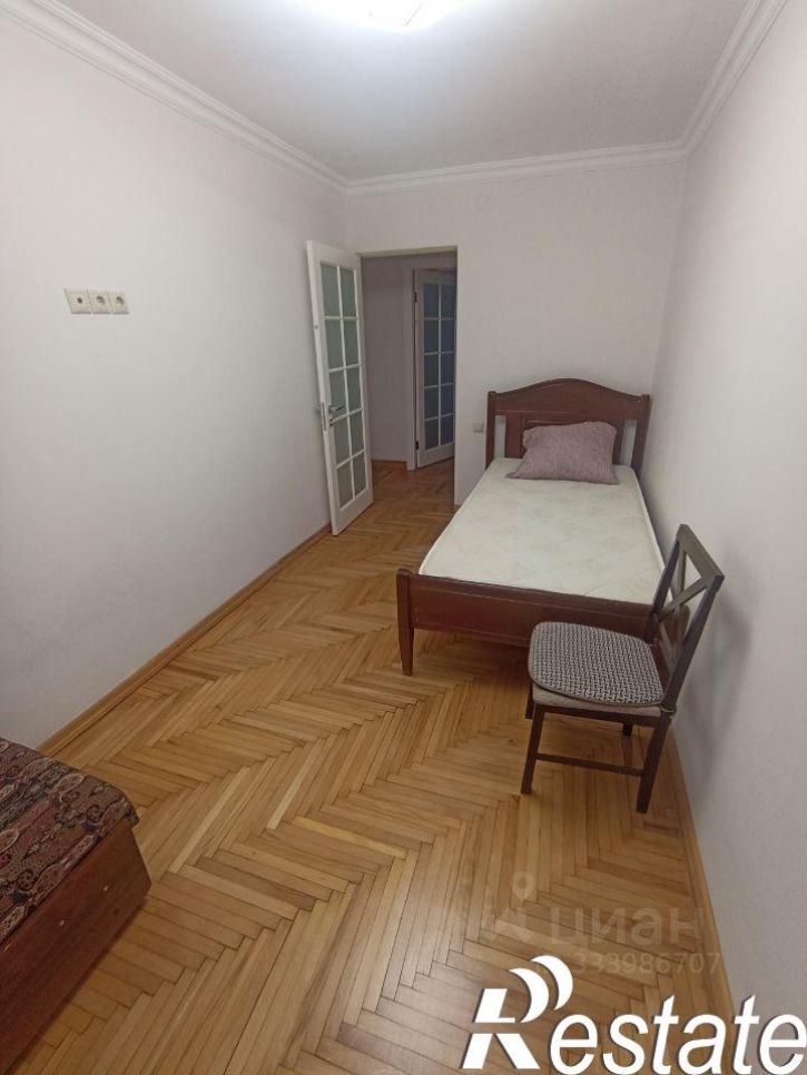 3-комн квартира улица Байсултанова, 8,  д. 8
