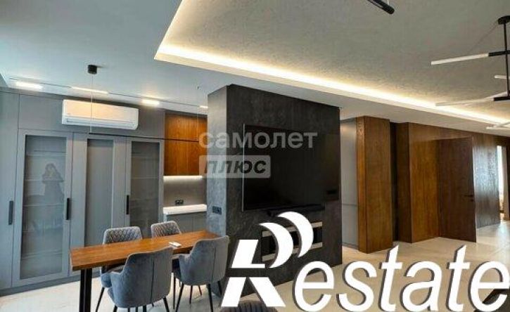 3-комн квартира улица Толстого, 51,  д. 51