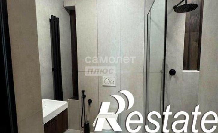 3-комн квартира улица Толстого, 51,  д. 51