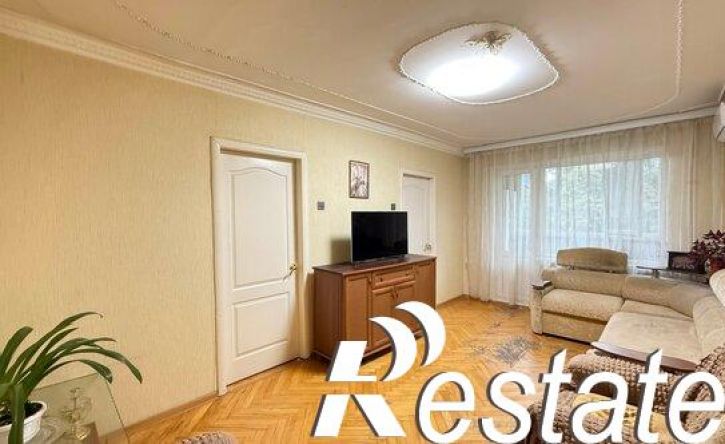 3-комн квартира улица Калмыкова, 229,  д. 229