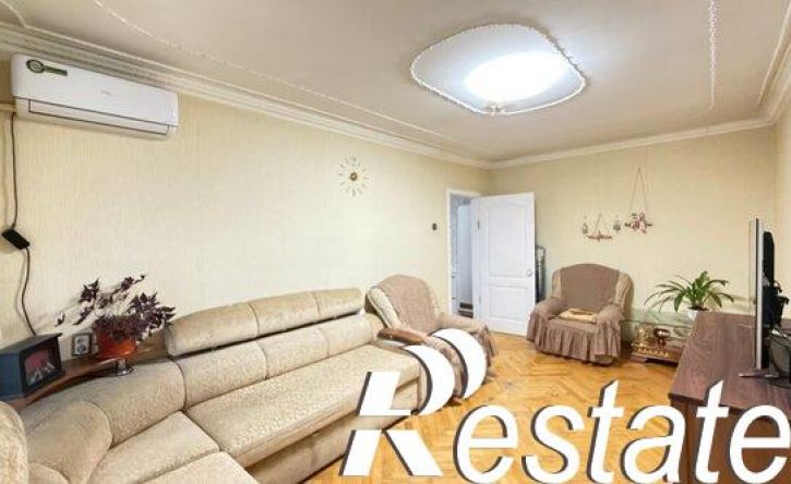 3-комн квартира улица Калмыкова, 229,  д. 229