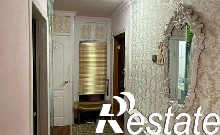 3-комн квартира улица Калмыкова, 229,  д. 229