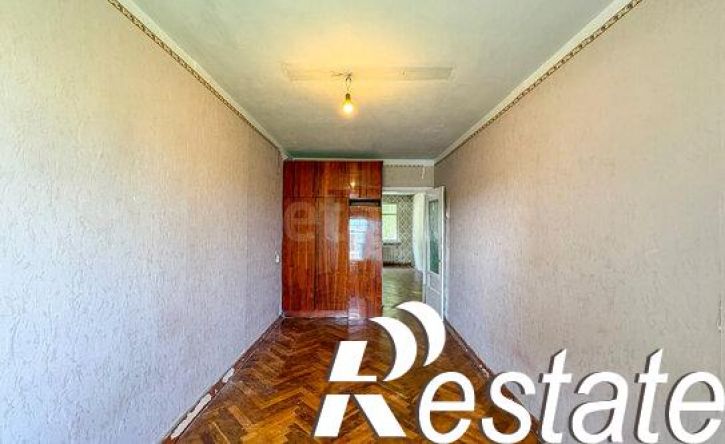 2-комн квартира улица Калмыкова, 237,  д. 237