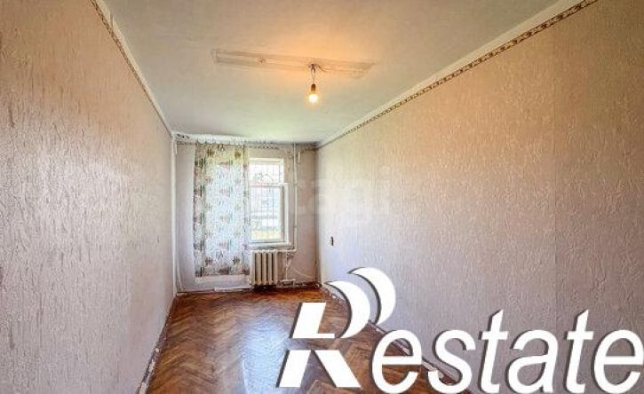 2-комн квартира улица Калмыкова, 237,  д. 237