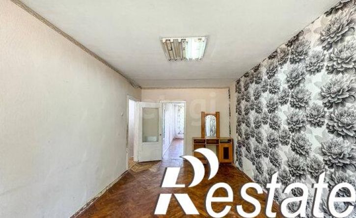 2-комн квартира улица Калмыкова, 237,  д. 237