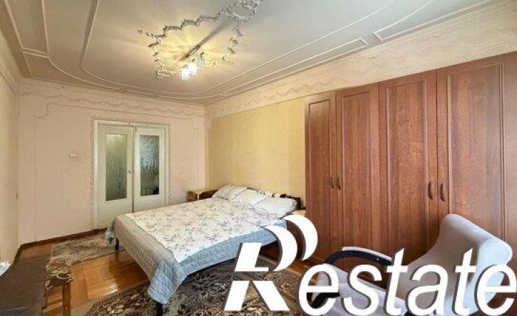 3-комн квартира улица Калинина, 250Б,  д. 250Б