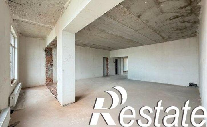 3-комн квартира улица Кирова - улица Тлостанова, 28Б,  д. 28Б