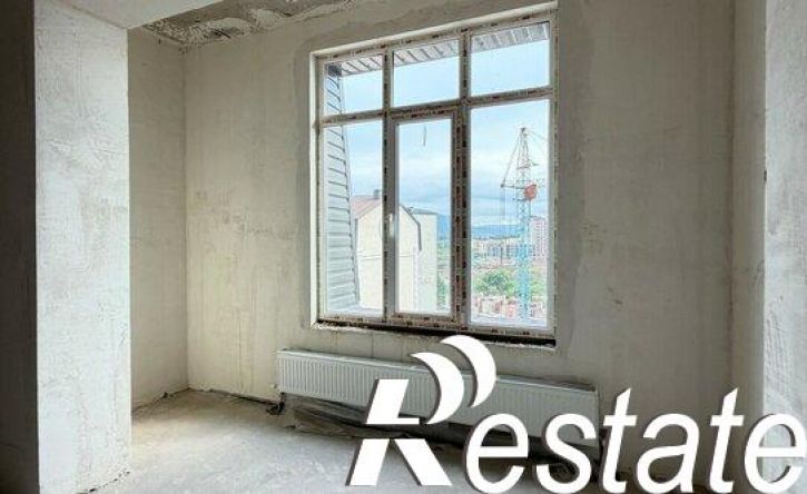 3-комн квартира улица Кирова - улица Тлостанова, 28Б,  д. 28Б
