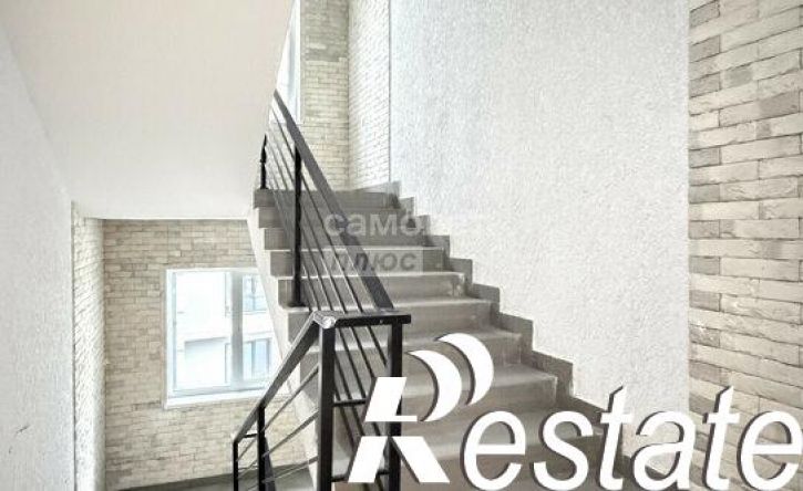 3-комн квартира улица Кирова - улица Тлостанова, 32,  д. 32