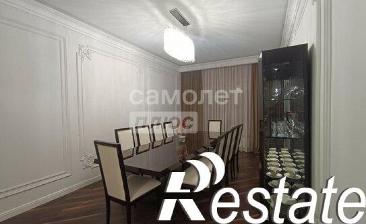 4-комн квартира улица Кирова - улица Тлостанова, 28,  д. 28