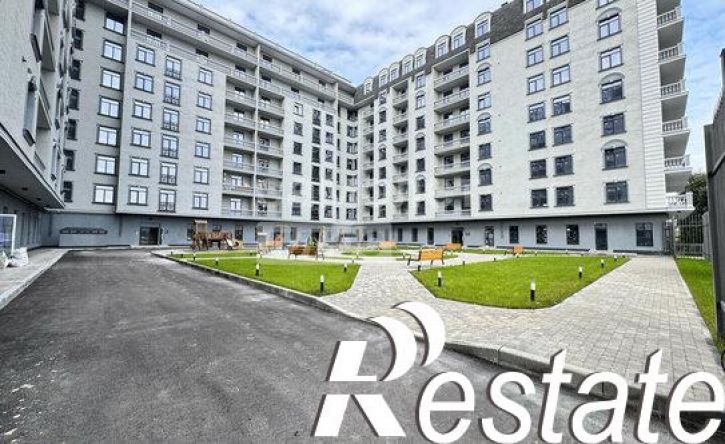 4-комн квартира улица Биттирова, 123,  д. 123