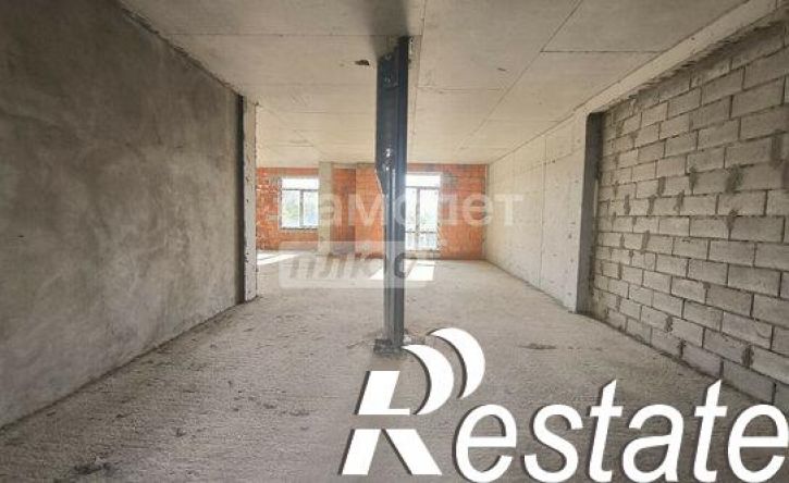 4-комн квартира улица Биттирова, 123,  д. 123